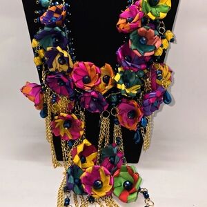 Handmade Colorful Palm Leaf Necklace – Boho, Eco-Friendly, Unique